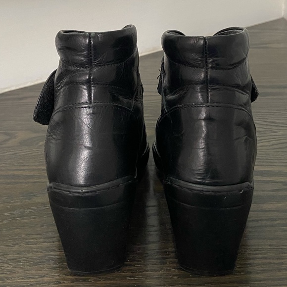 Josef Seibel Women's Black Ankle Boots - Picture 7 of 10